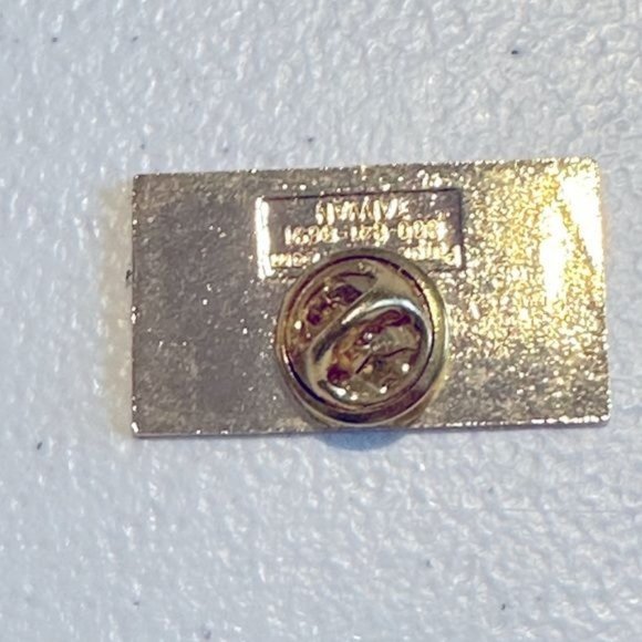 Quilters Sewing Pin Quiltaholics Anonymous Pin Small Cottage core Grannycore Sm - Picture 4 of 4